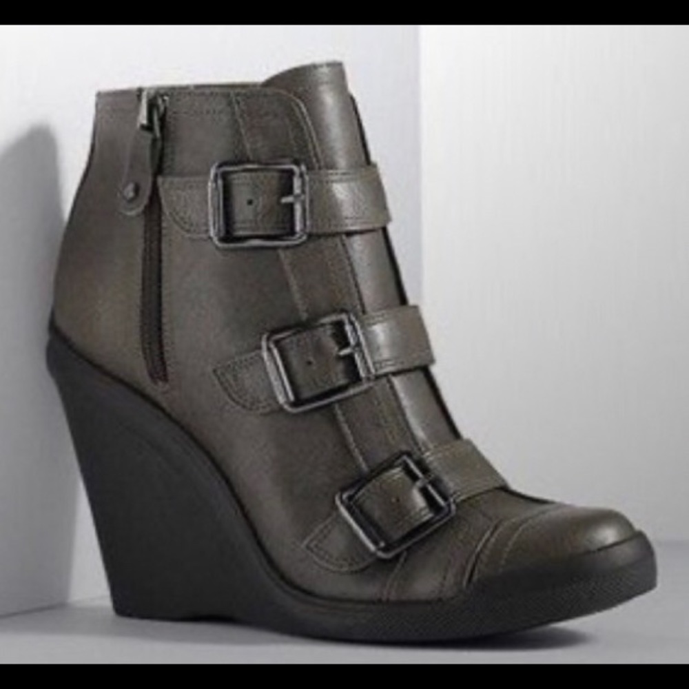 Wedge booties